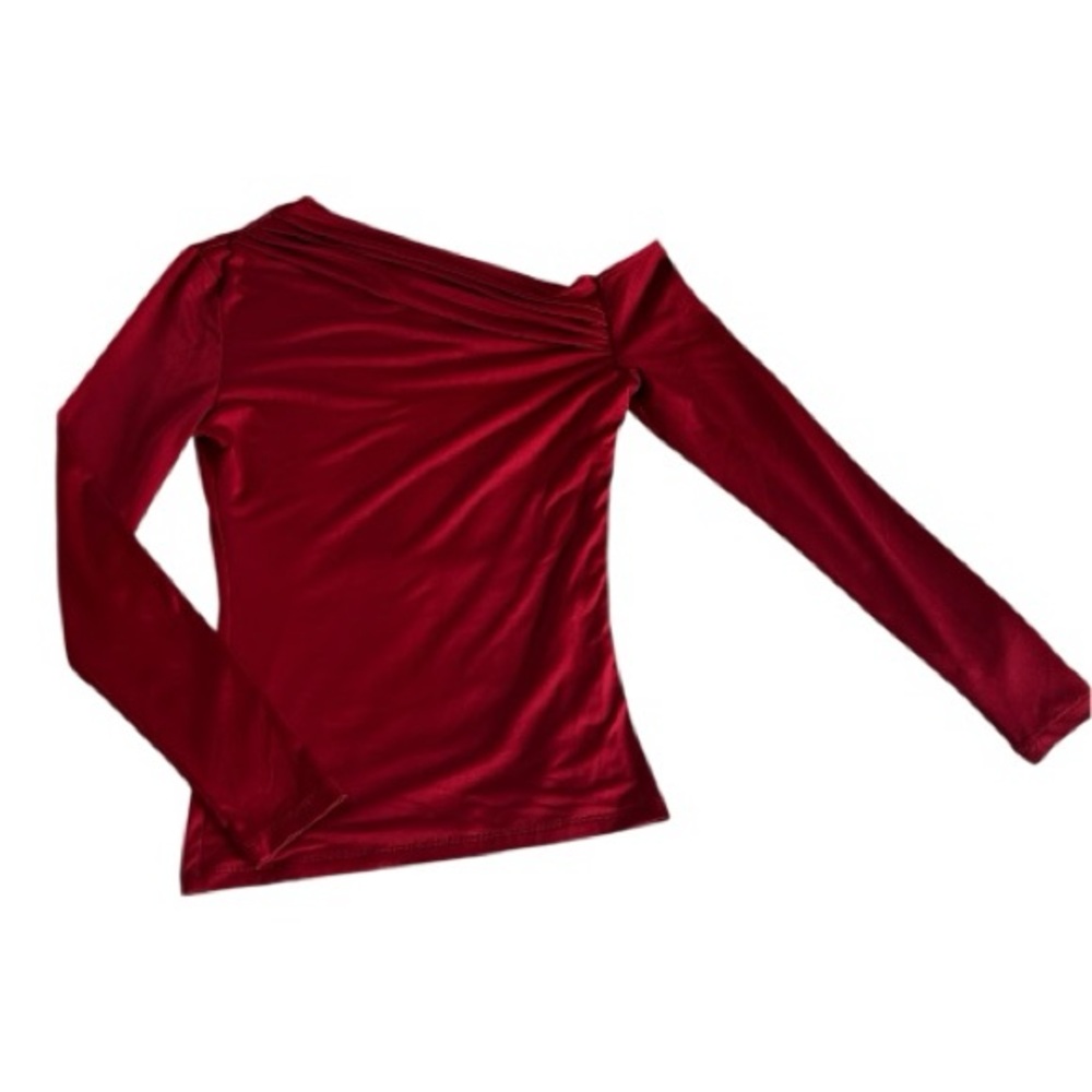 Envie Elegant Red Off-Shoulder Women's Top